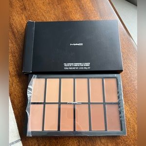 MAC PRO PALETTE FULL COVERAGE FOUNDATION X 12